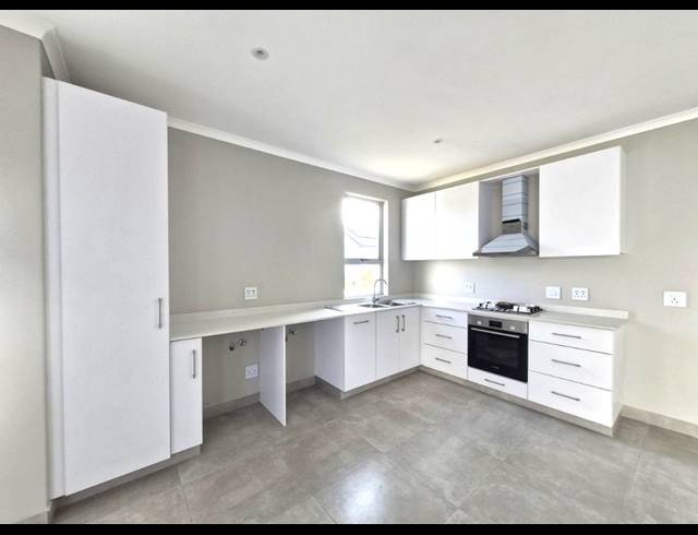 3 BEDROOM HOUSE FOR SALE IN LALELA ESTATE